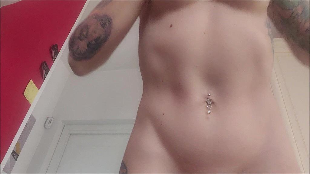 MILF Video: HD Close-ups of Big Boobs and Stockings