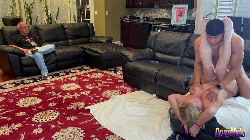 Bridgette Daniels and Charles Neptune's Interracial MILF Sex: Real-life Cuckold Scene (HD)