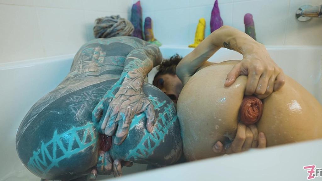 Lesbian Anal Destruction: Fisting, Prolapse, and Squirting in the Bathtub