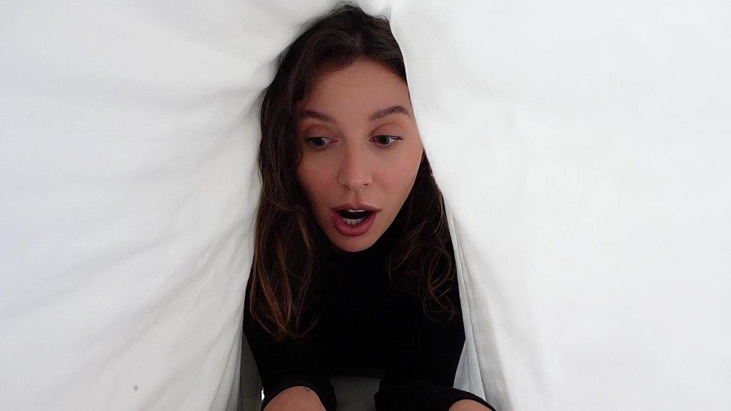 Irinag and Dmitryg's Intense Anal Sex in HD: Big Asses and Big Cocks
