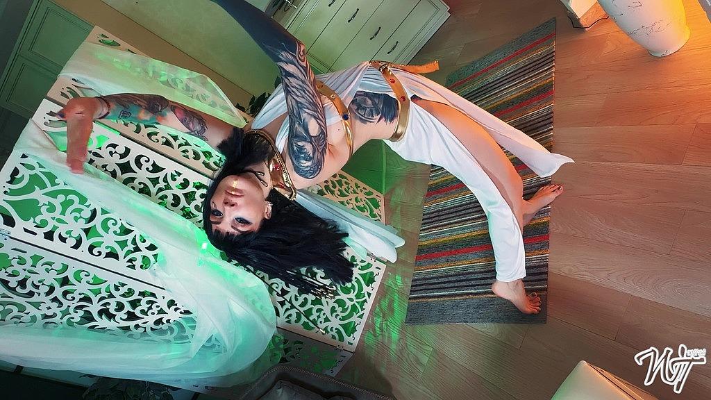 Squirting Solo: Big Dildo Action in HD